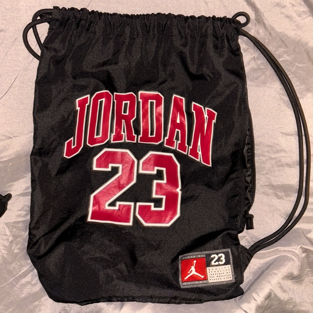 Got two different ones. The red one needs a zipper on it. Why it’s not 80 and 60
